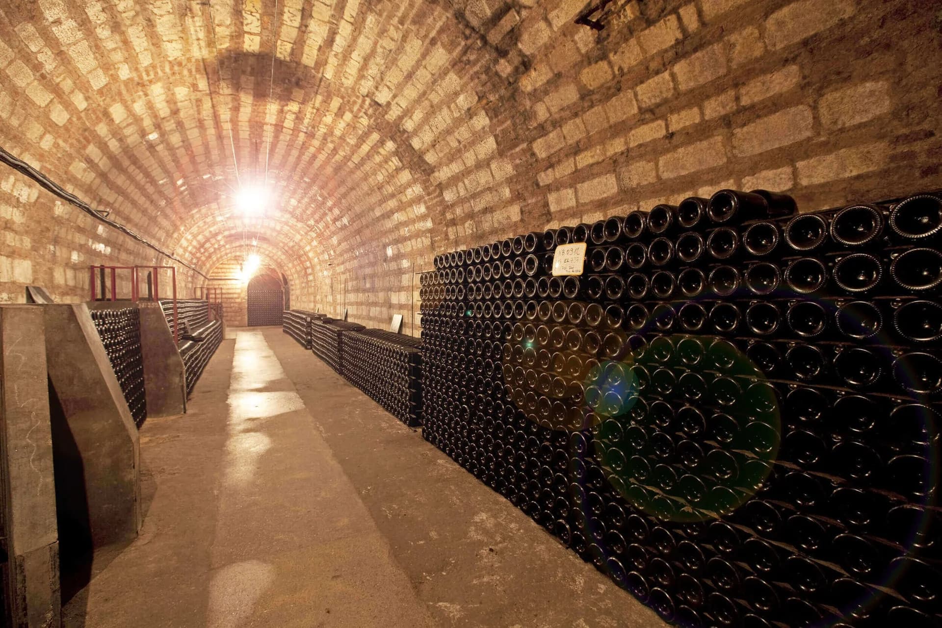 Domaine Deutz in Champagne — vineyards and cellars on the Marne