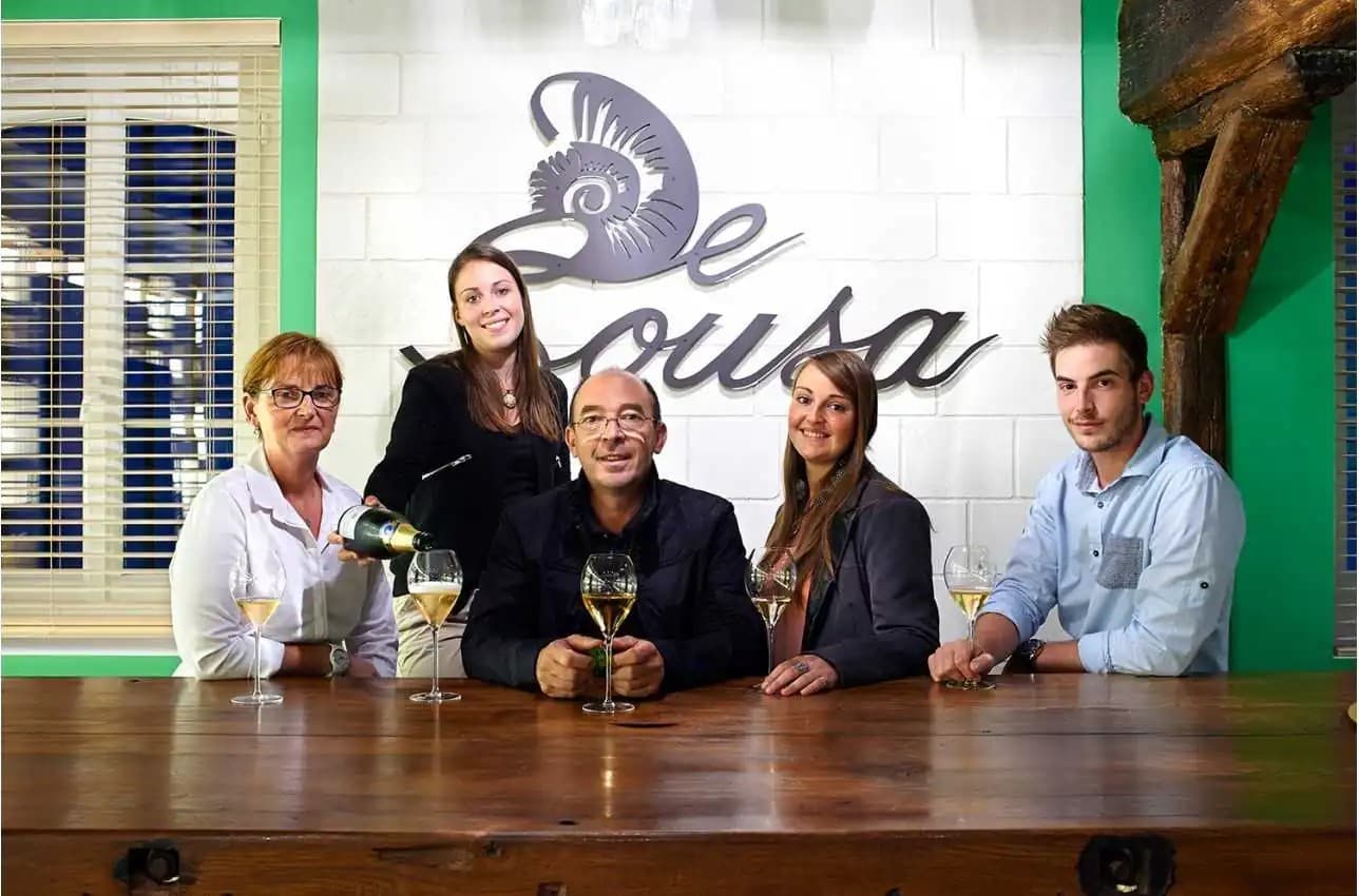 Lever son verre à l'excellence : Les meilleurs petits producteurs de champagne de l'année.