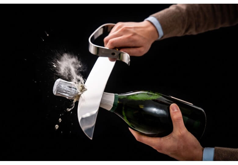 When the passion for champagne meets the art of the table